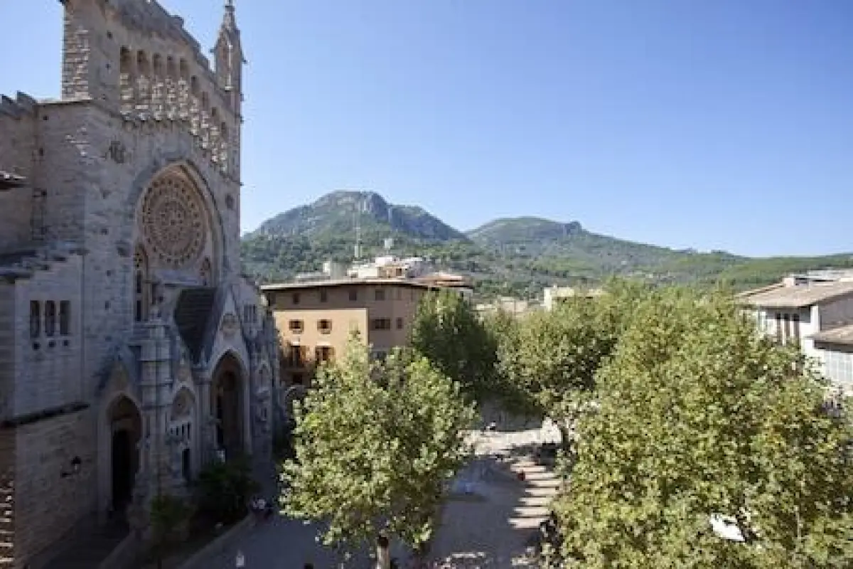Hotel La Vila – Affordable hotel in Sóller