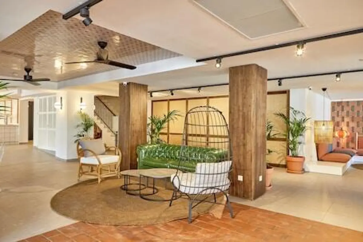 tent Capi Playa – Affordable hotel in Palma de Mallorca