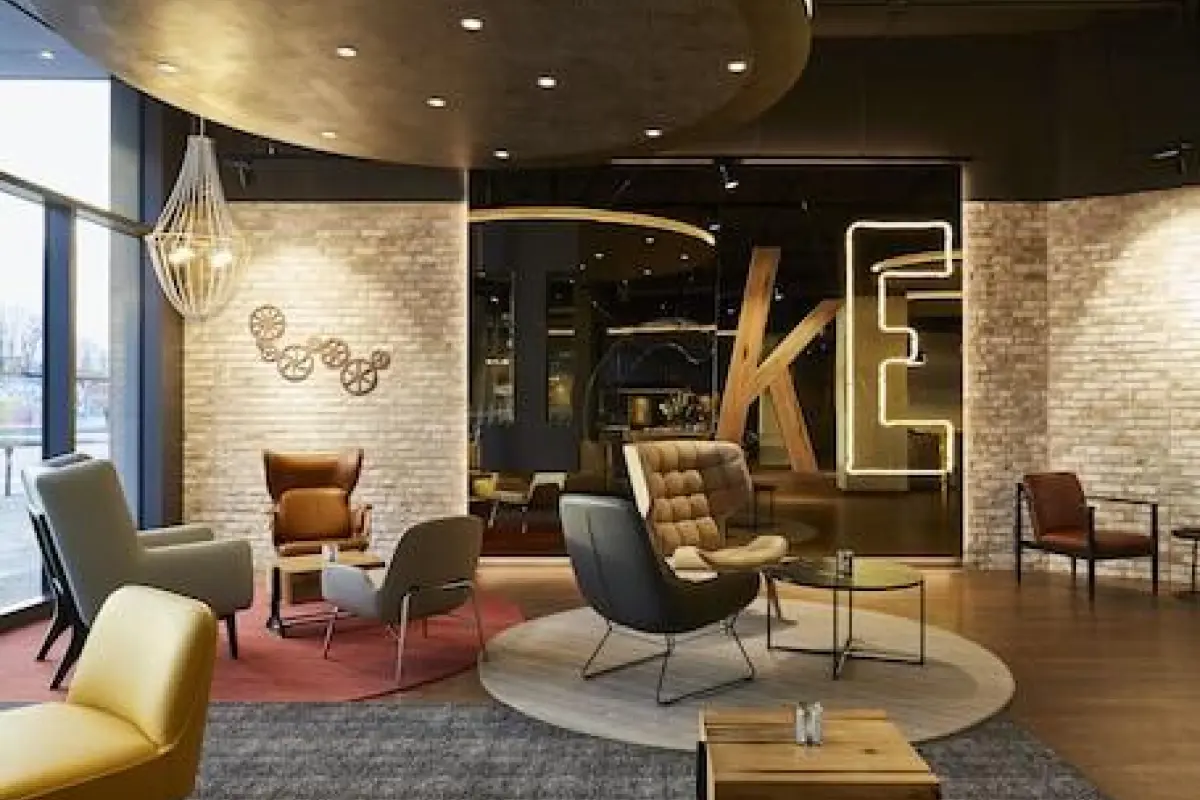 Hotel Indigo Berlin - East Side Gallery by IHG – Affordable hotel in Berlin