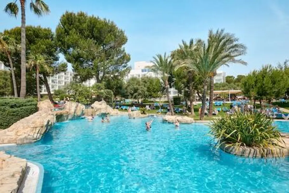 Grupotel Gran Vista & SPA – Affordable hotel in Santa Margalida