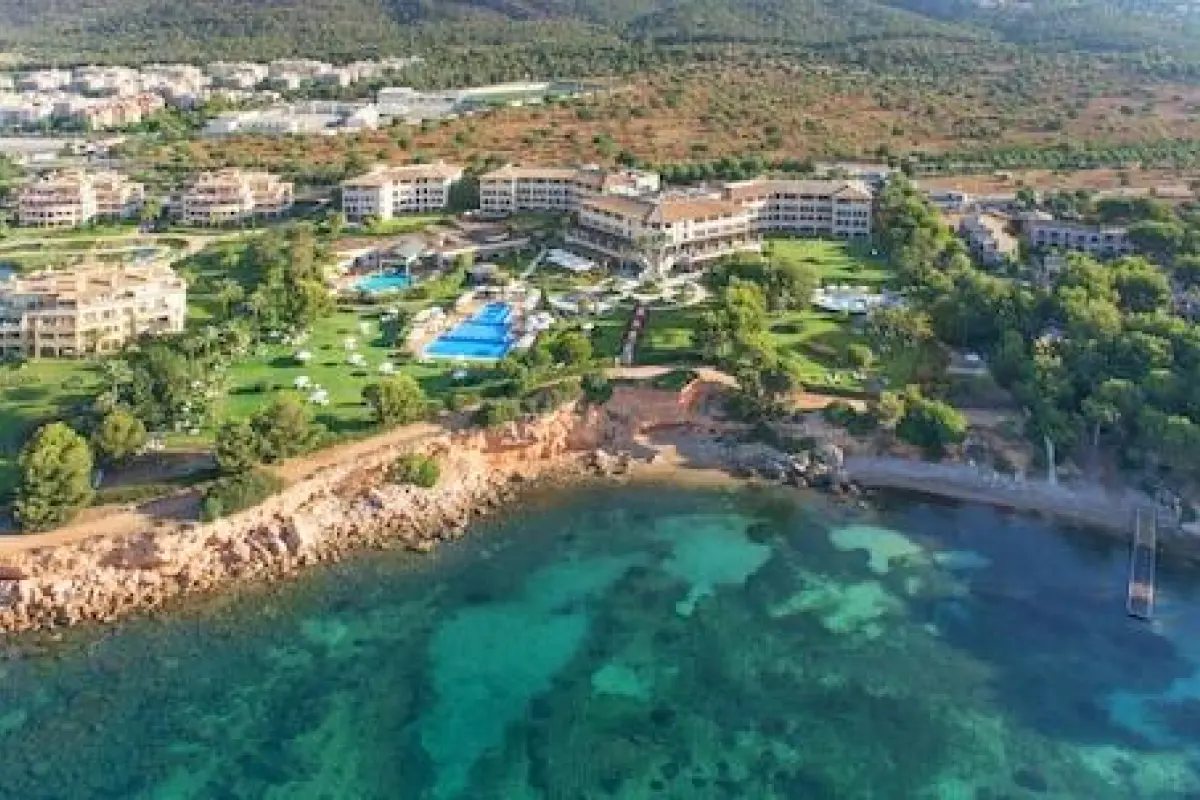 The St. Regis Mardavall Mallorca Resort – Affordable hotel in Calvia