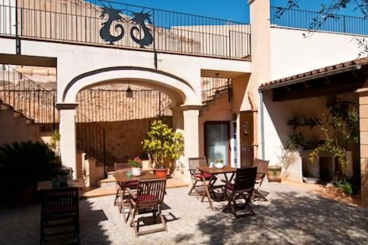 Hotel Segles – Affordable hotel in Campos