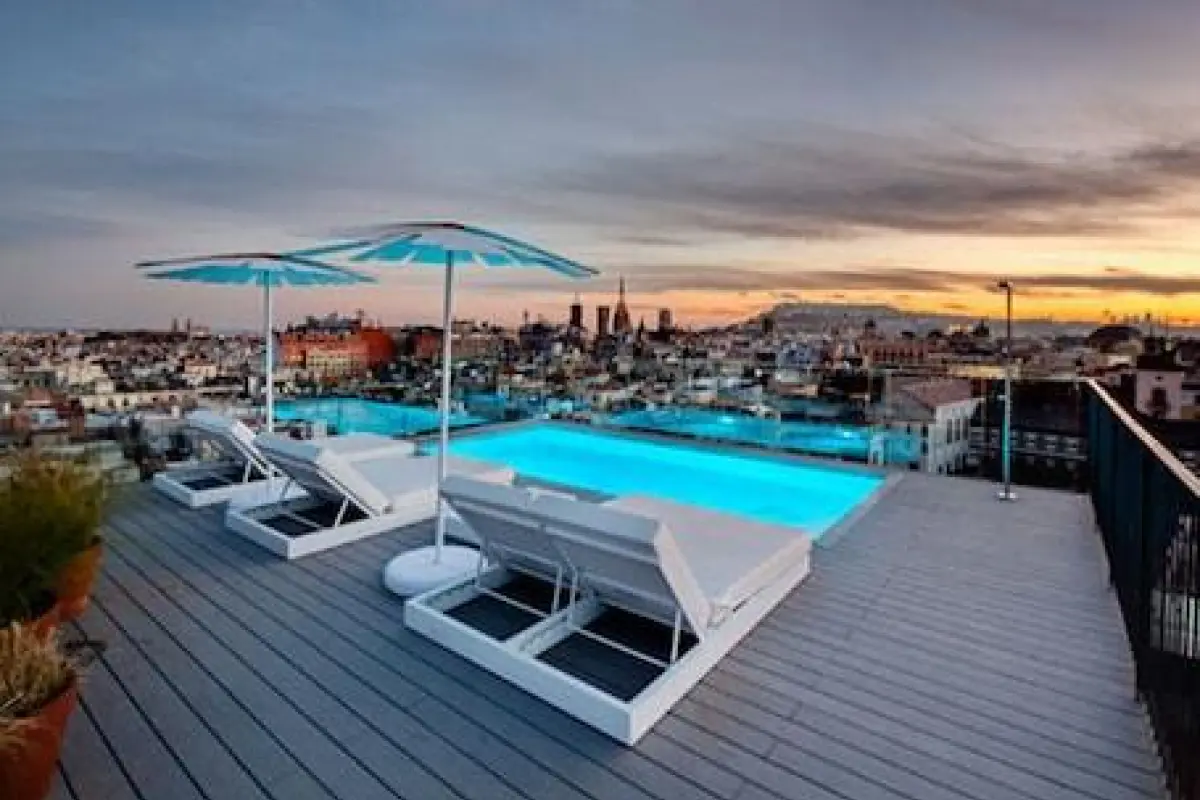 Uma House by Yurbban Trafalgar – Affordable hotel in Barcelona