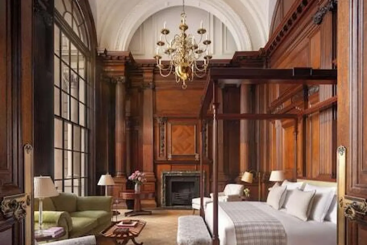 Raffles London at The OWO – Affordable hotel in London