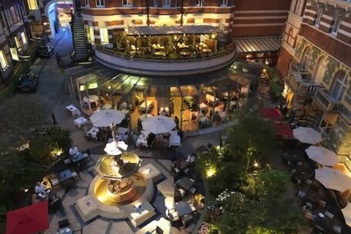 Taj 51 Buckingham Gate, Suites and Residences – Affordable hotel in London