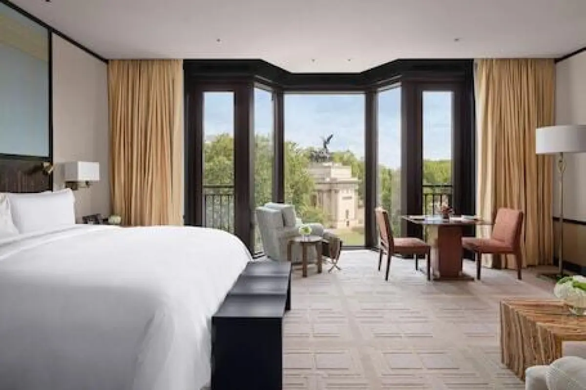 The Peninsula London – Affordable hotel in London