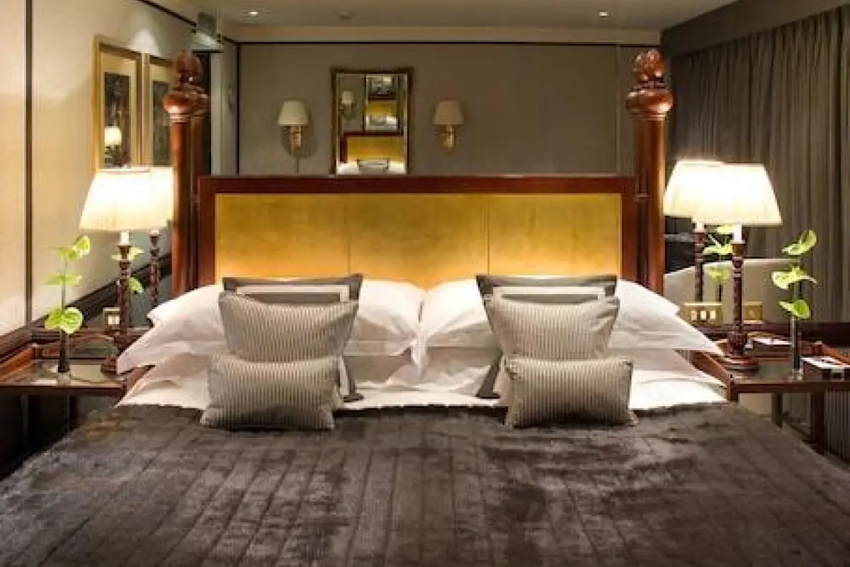 The Chesterfield Mayfair – Affordable hotel in London