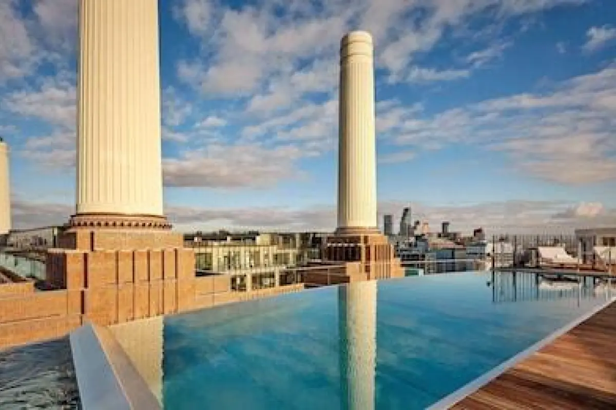 art'otel London Battersea Power Station powered by Radisson Hotels – Affordable hotel in London