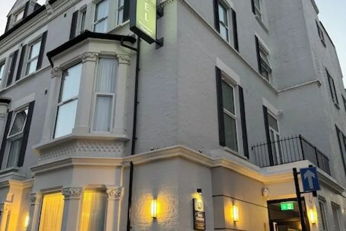 Four Points Flex by Sheraton London Kensington – Affordable hotel in London