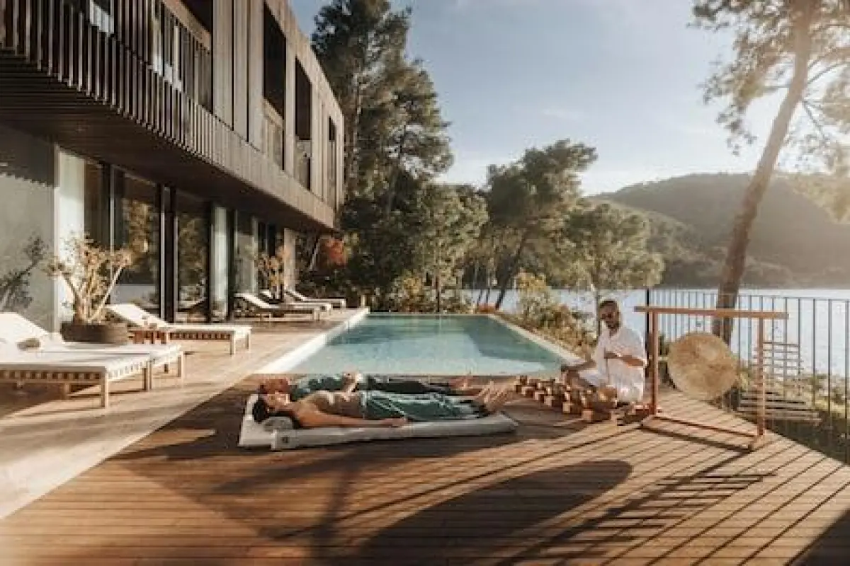 Maslina Resort – Affordable hotel in Stari Grad