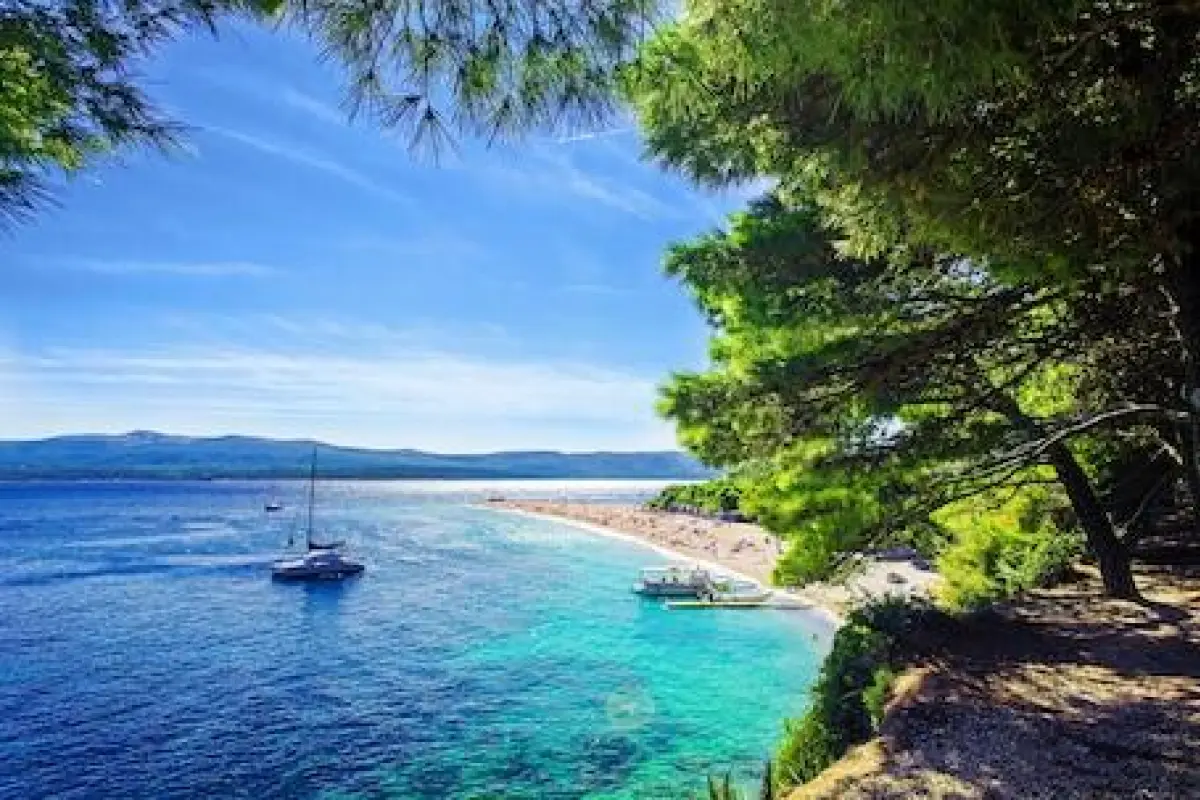 Zlatni rat Beach Resort – Affordable hotel in Bol
