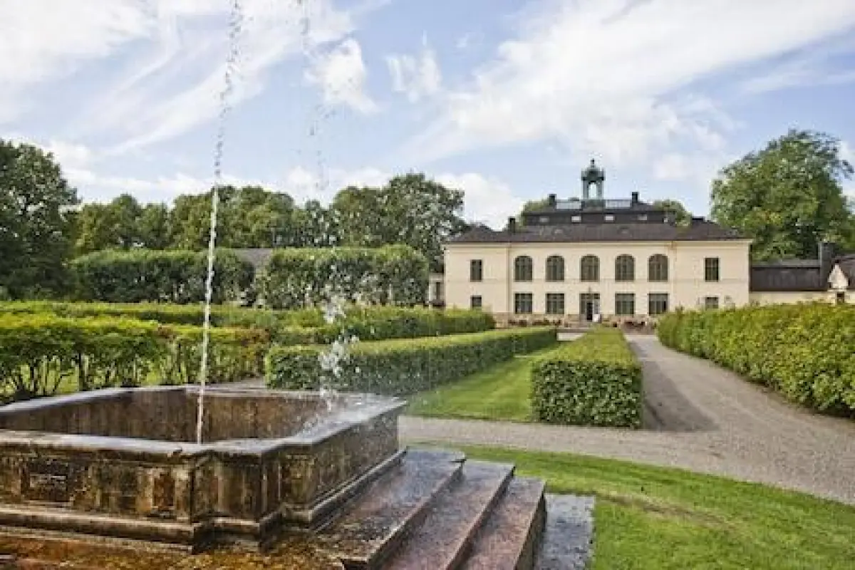 Näsby Slott – Affordable hotel in Taby