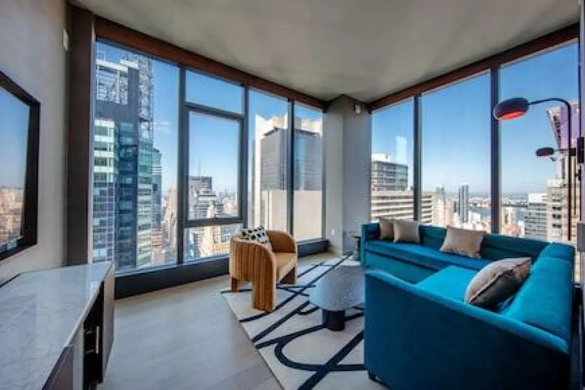 Tempo by Hilton New York Times Square – Affordable hotel in New York