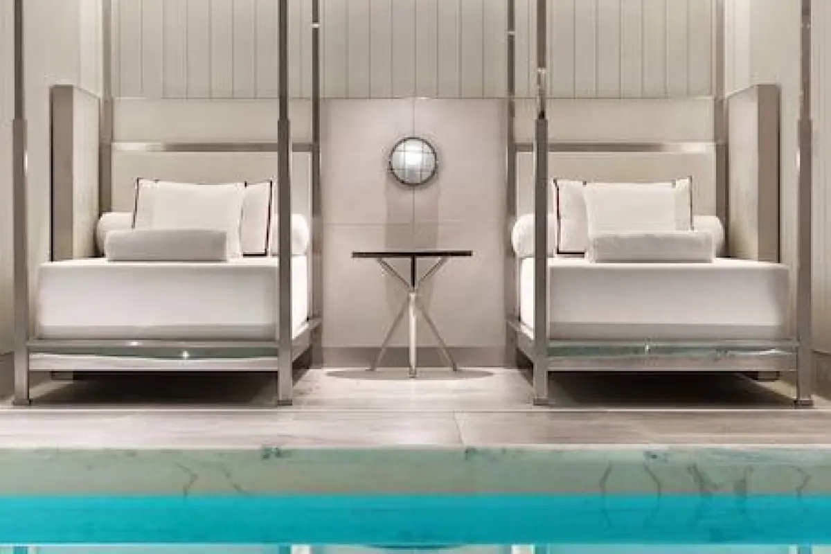 Baccarat Hotel and Residences New York – Affordable hotel in New York