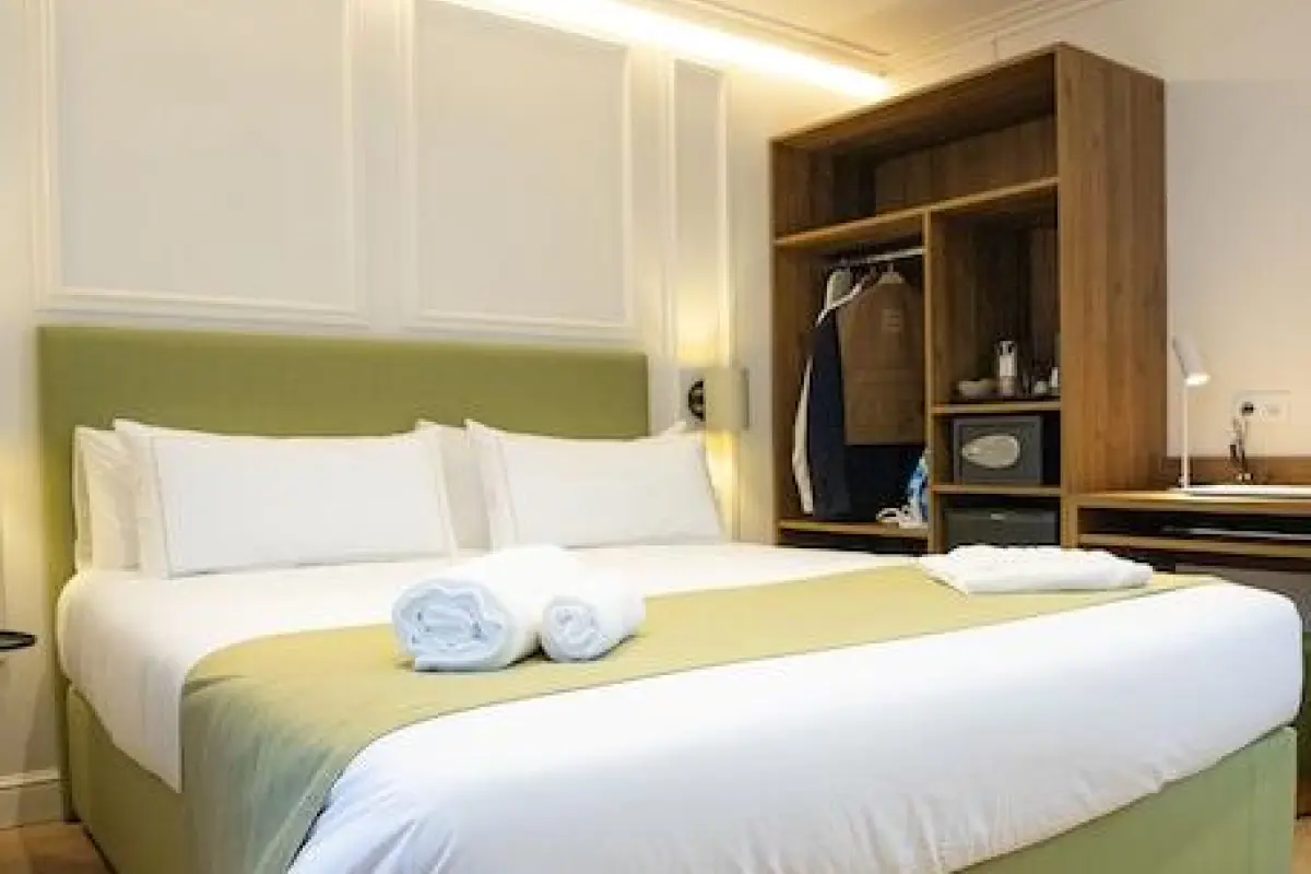 Casa Pince – Affordable hotel in Barcelona