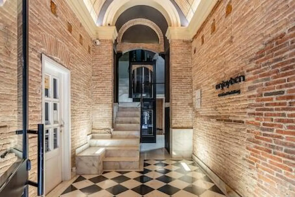 Enjoybcn Colon Apartments – Affordable hotel in Barcelona