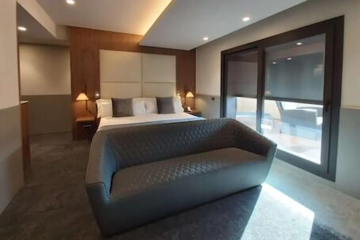 Best Western Premier Hotel Dante – Affordable hotel in Barcelona
