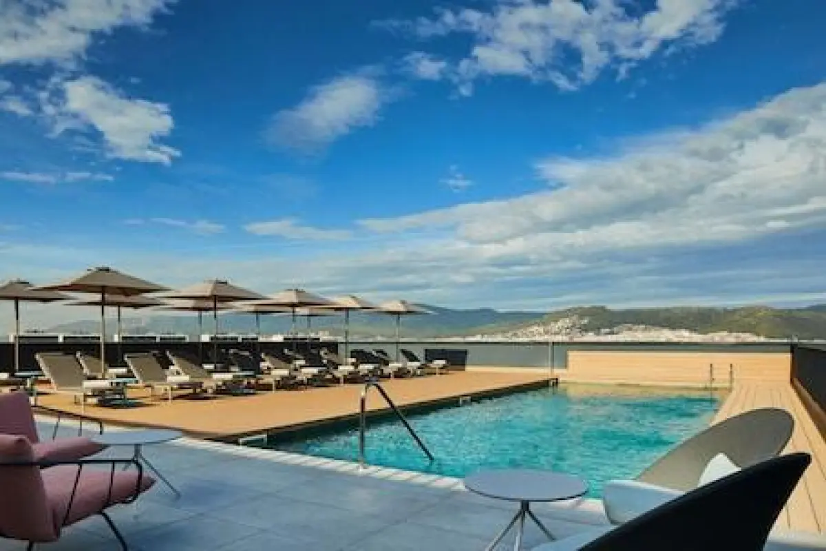Four Points by Sheraton Barcelona Airport – Affordable hotel in Viladecans
