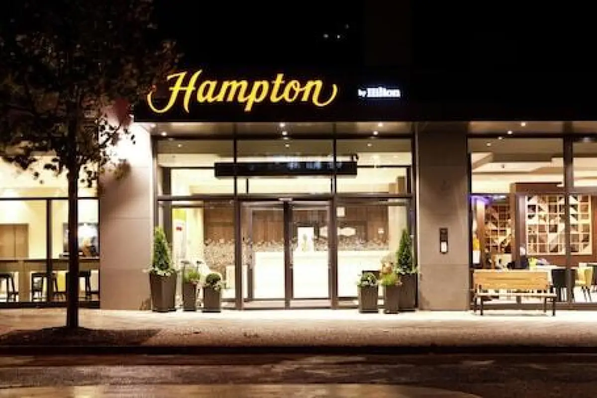 Hampton by Hilton Berlin City East Side Gallery – Affordable hotel in Berlin