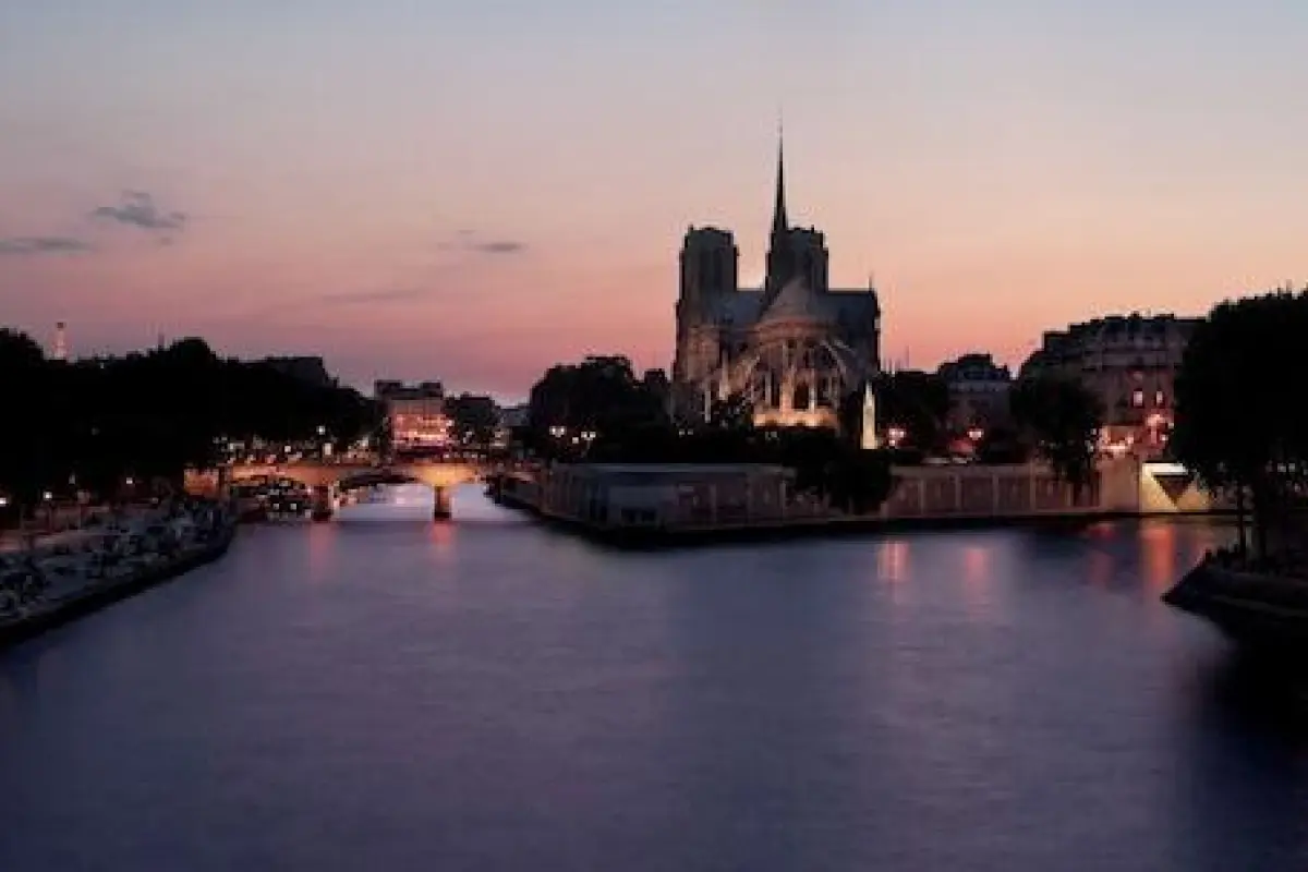 Relais Du Louvre – Affordable hotel in Paris