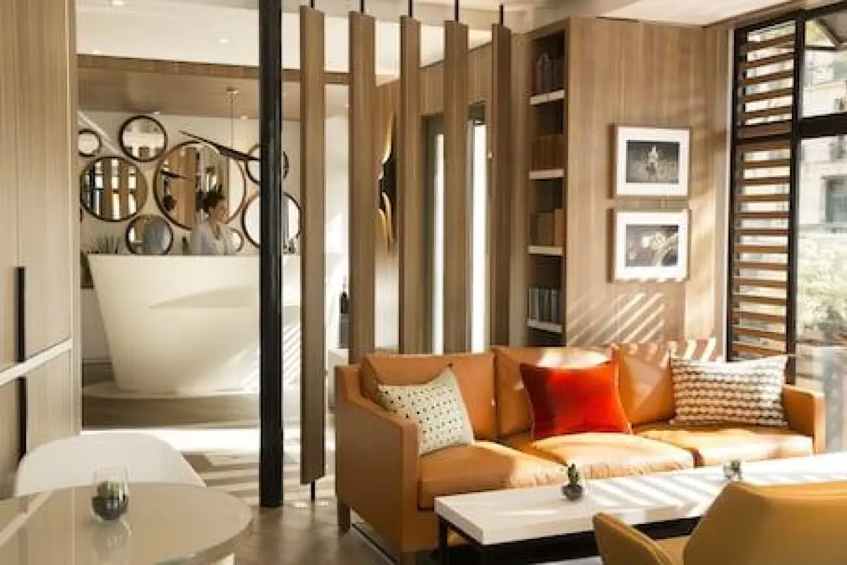 Hotel Eiffel Turenne – Affordable hotel in Paris