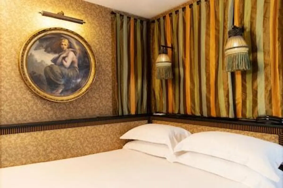 Hôtel Bourg Tibourg - Paris Marais – Affordable hotel in Paris