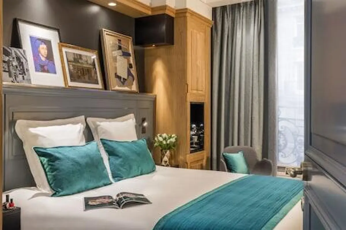 Hotel Ducs de Bourgogne – Affordable hotel in Paris