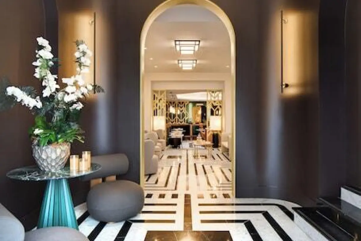 Artemisia Montmartre  – Affordable hotel in Paris