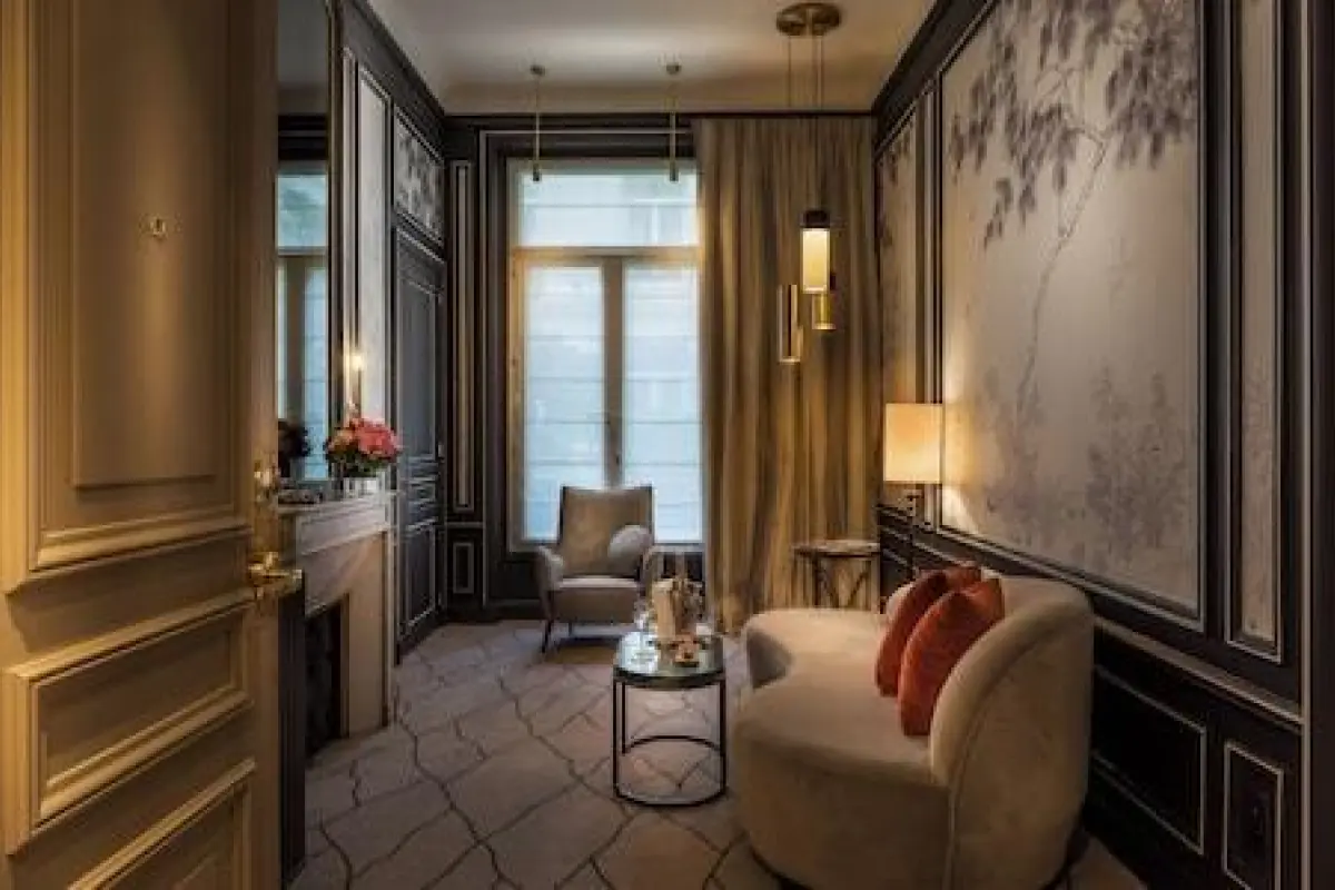 Hôtel Westminster – Affordable hotel in Paris