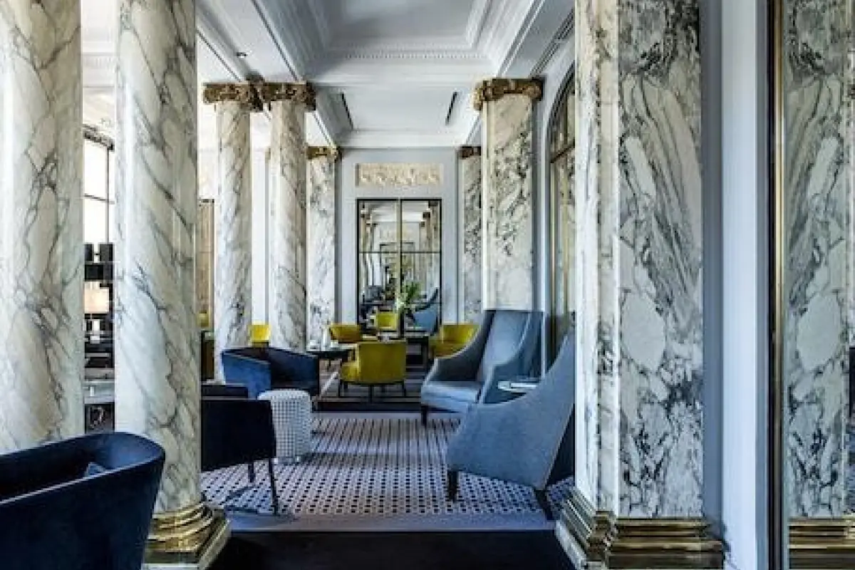 Hotel Brighton – Affordable hotel in Paris