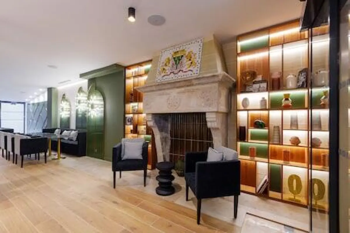 Star Champs Elysées – Affordable hotel in Paris