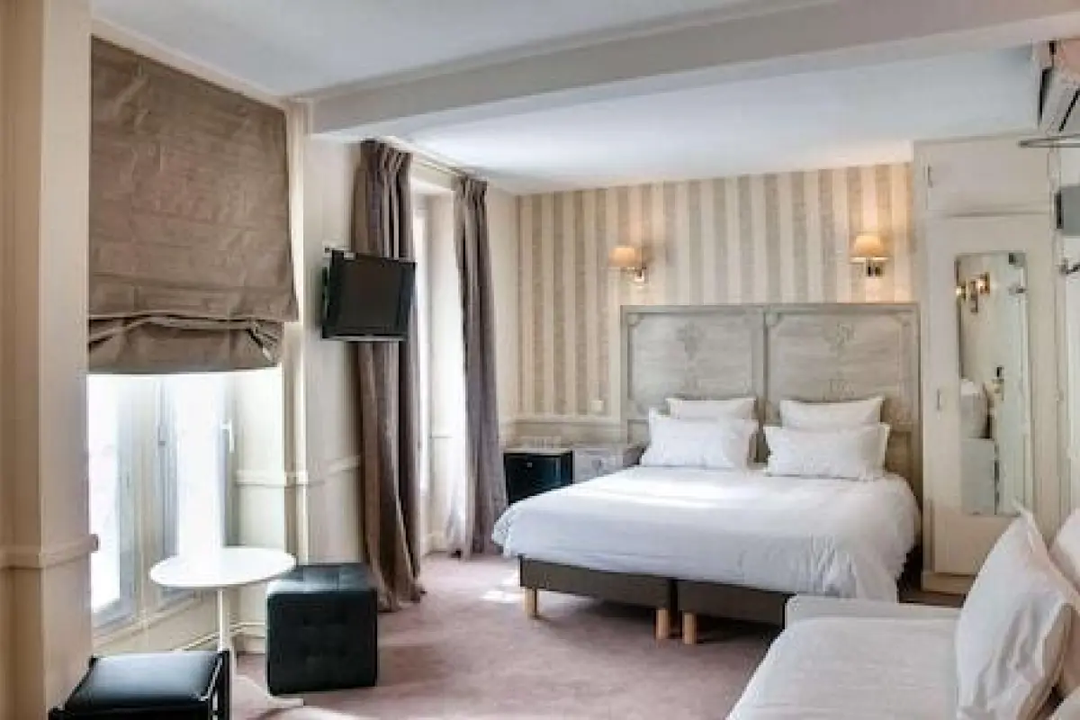 Hotel de La Motte Picquet – Affordable hotel in Paris