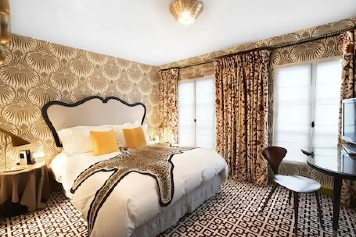 Hotel Thoumieux – Affordable hotel in Paris