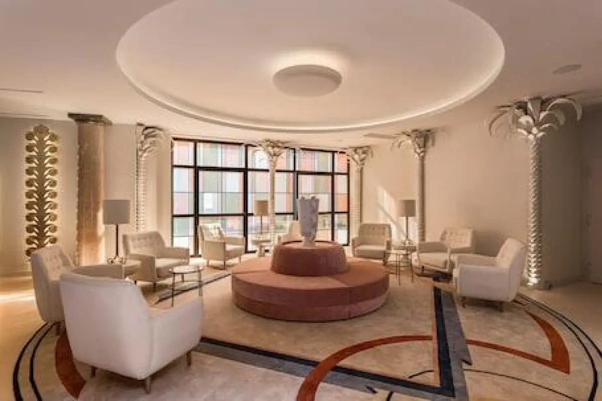 Room Mate Collection Filippo, Rome-Fontana di Trevi – Affordable hotel in Rome
