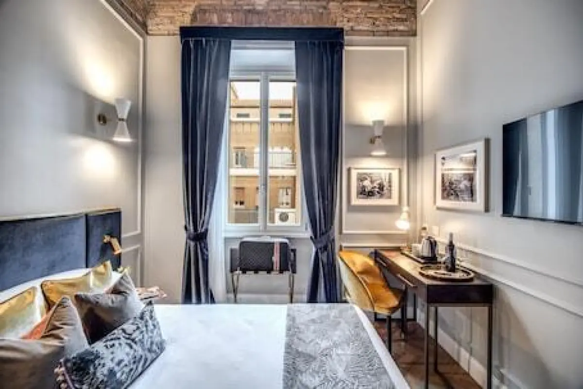 Tree Charme Augusto Boutique Hotel – Affordable hotel in Rome