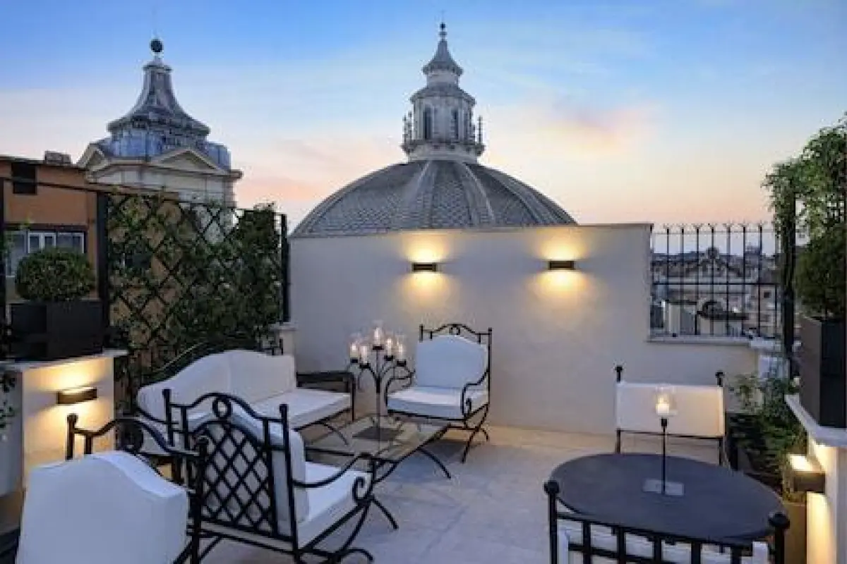 Palazzo Nainer – Affordable hotel in Rome
