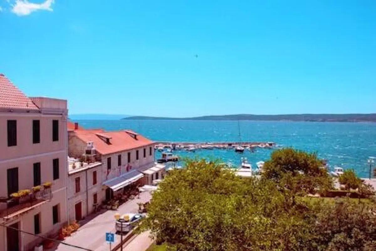 Benjamin Hotel – Affordable hotel in Kastela