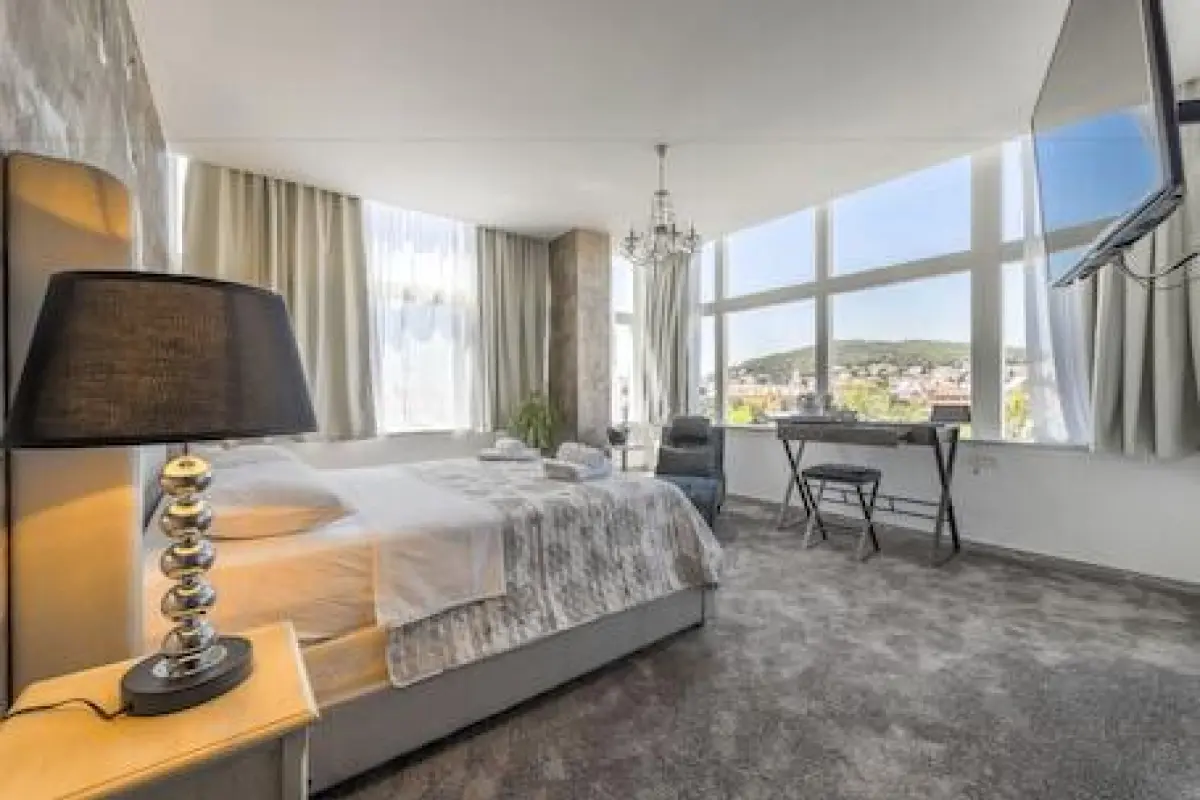 Prima Luce Downtown – Affordable hotel in Split