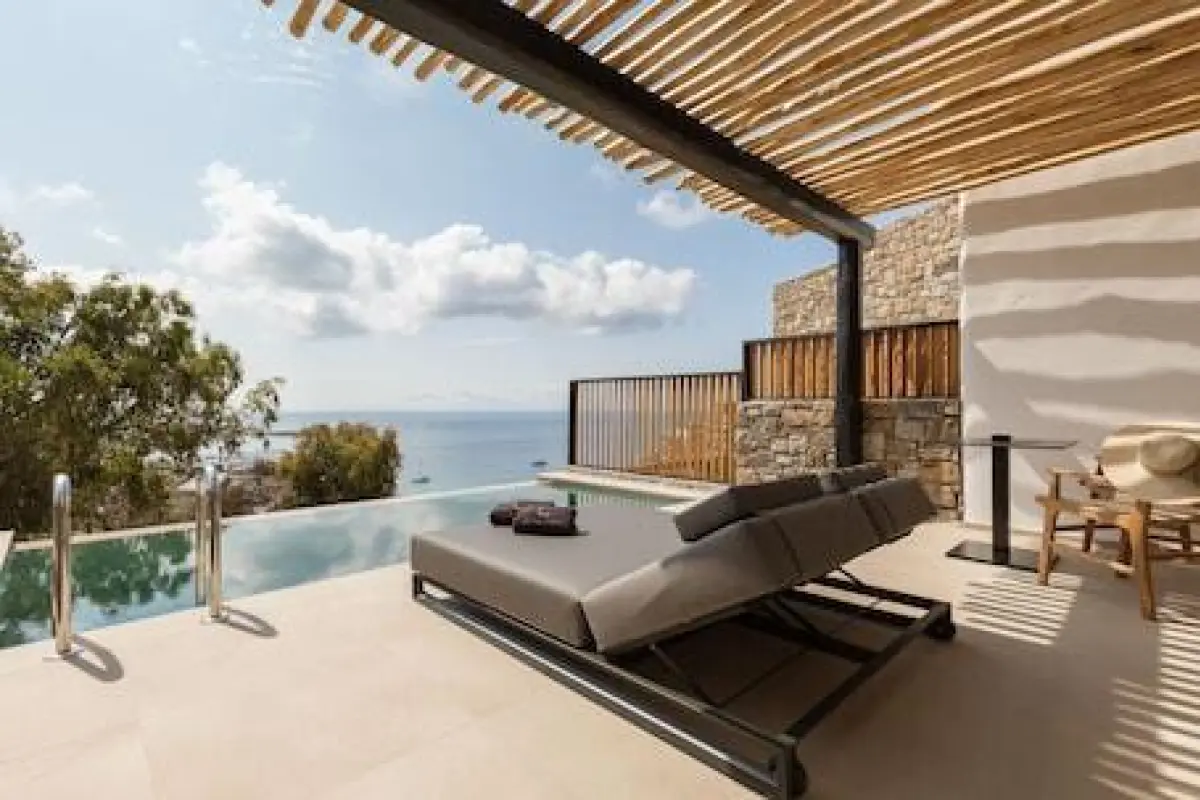 Calma Suites Mykonos – Affordable hotel in Mykonos