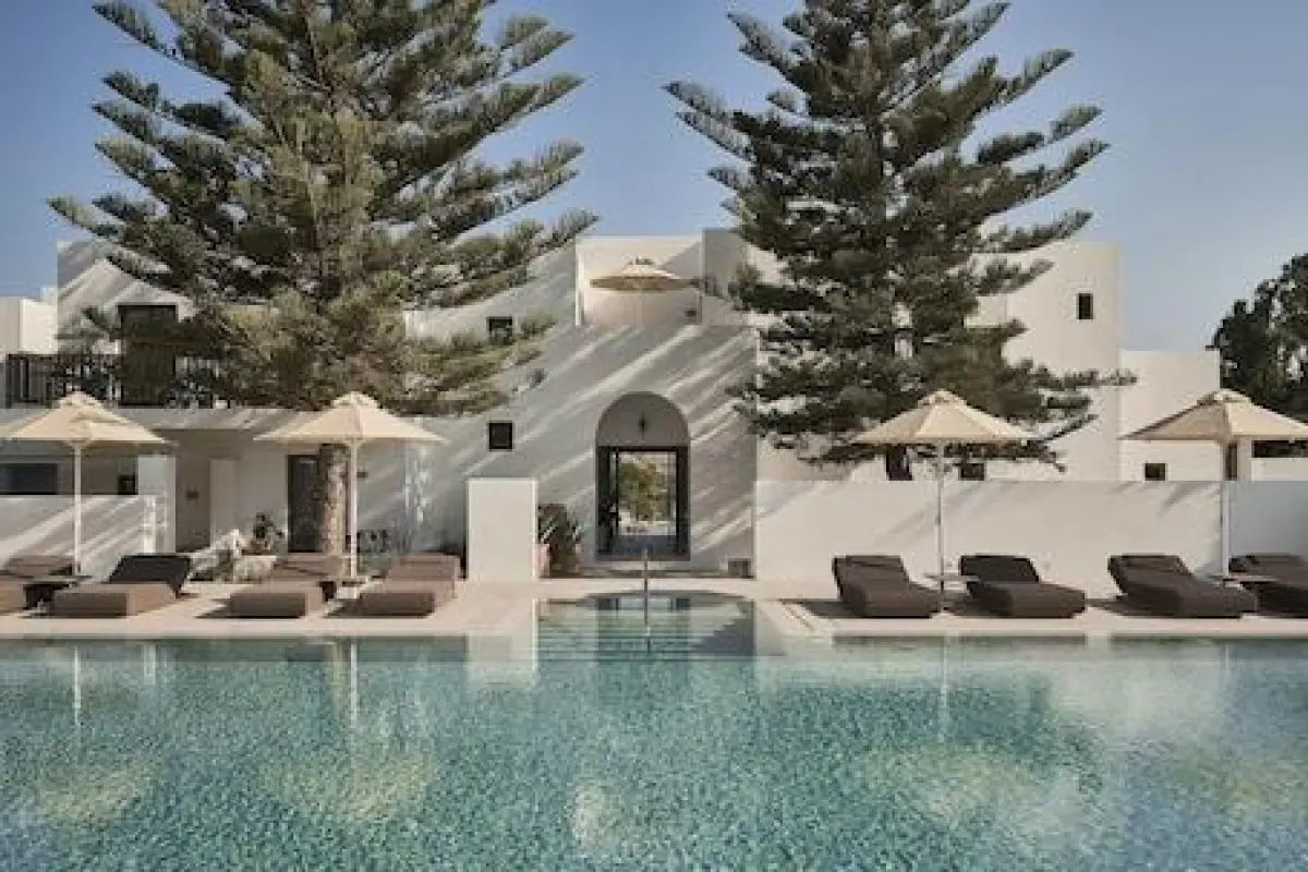 Parilio, a Member of Design Hotels – Affordable hotel in Paros