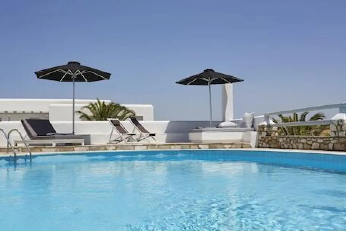 Mrs Armelina by Mr&Mrs White Hotels – Affordable hotel in Paros