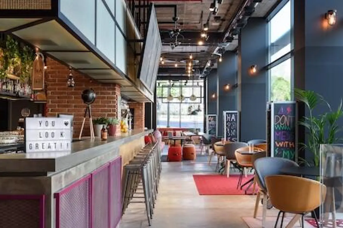 Moxy Lisbon City – Affordable hotel in Lisbon
