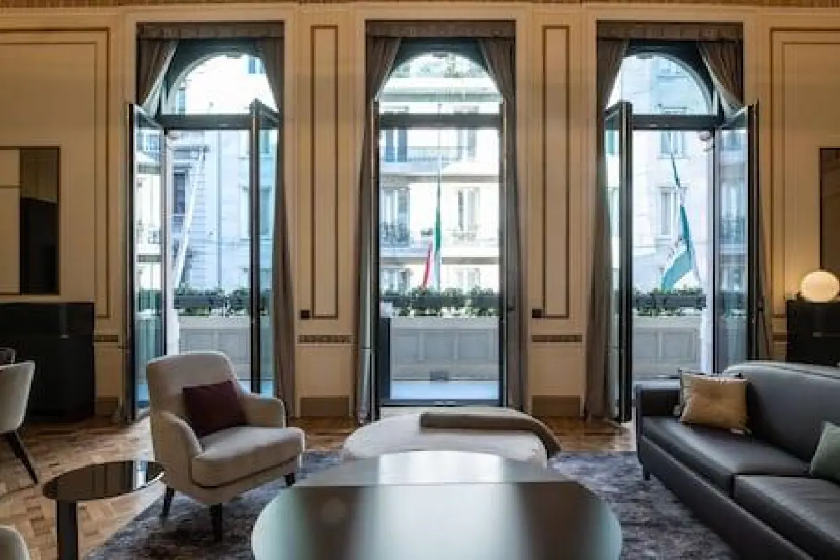 Palazzo Touring Club Milan, A Radisson Collection Hotel – Affordable hotel in Milan