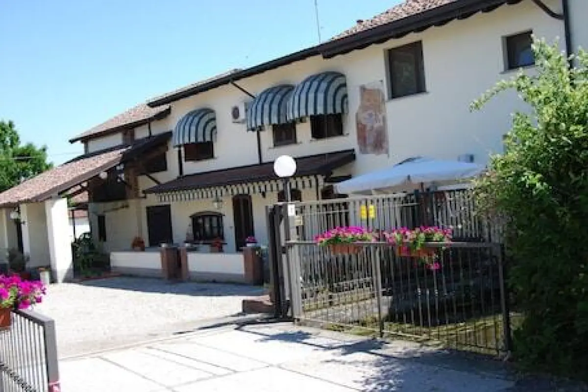 Da Carla Trattoria con Locanda – Affordable hotel in Gambolo