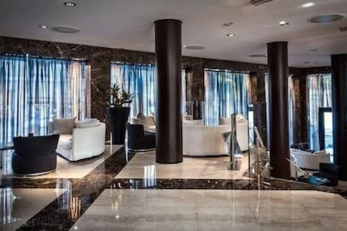 Crowne Plaza Milan City by IHG – Affordable hotel in Milan