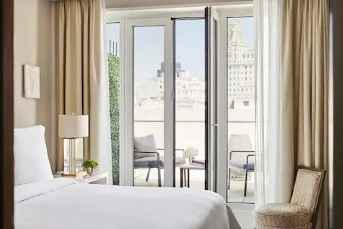 Four Seasons Hotel Madrid – Affordable hotel in Madrid