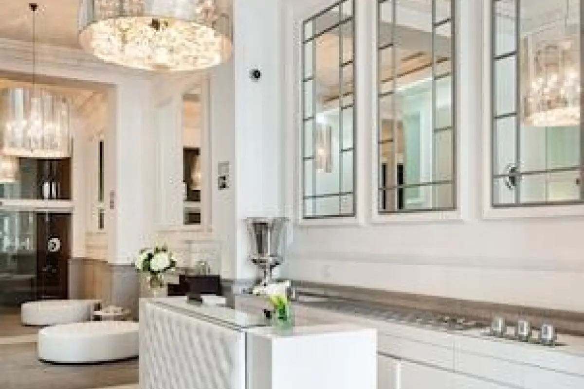 Hospes Puerta de Alcalá, a Member of Design Hotels – Affordable hotel in Madrid