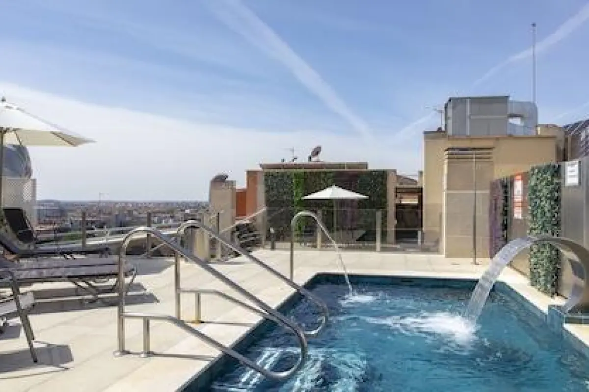 Hotel Porcel Ganivet – Affordable hotel in Madrid