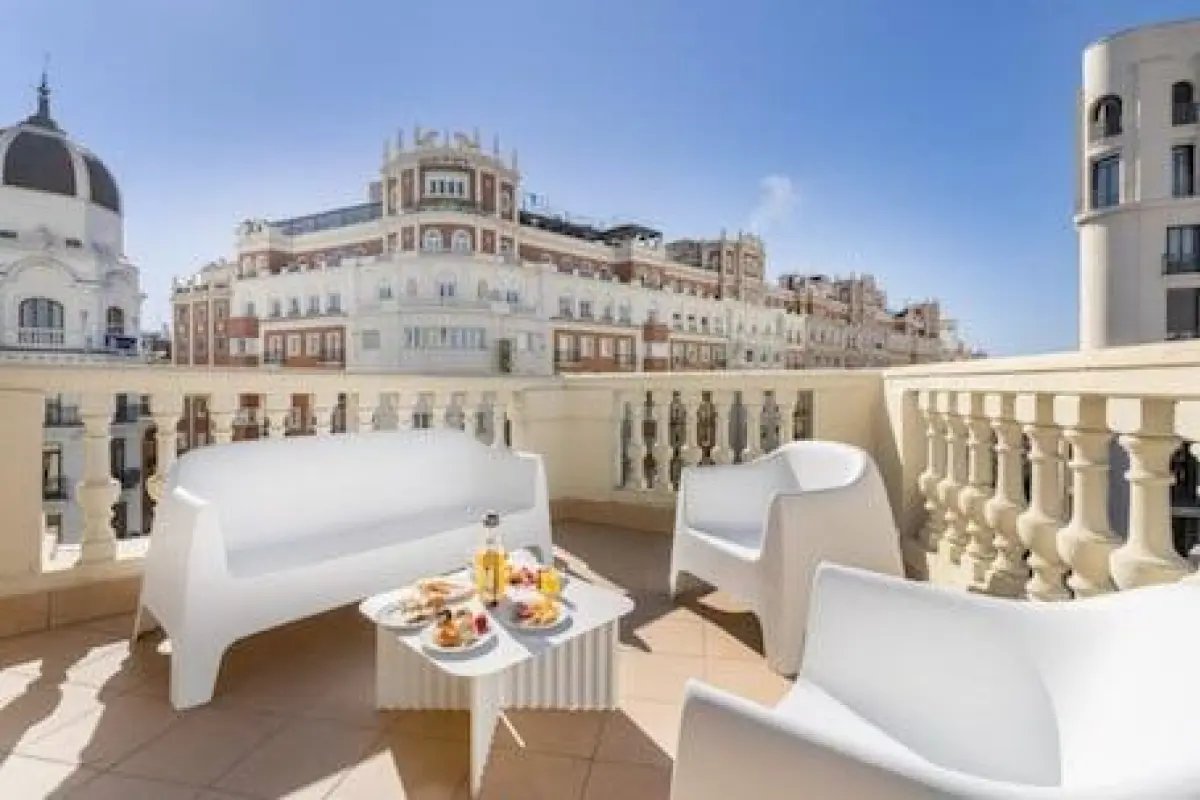 Ikonik Gran Via – Affordable hotel in Madrid