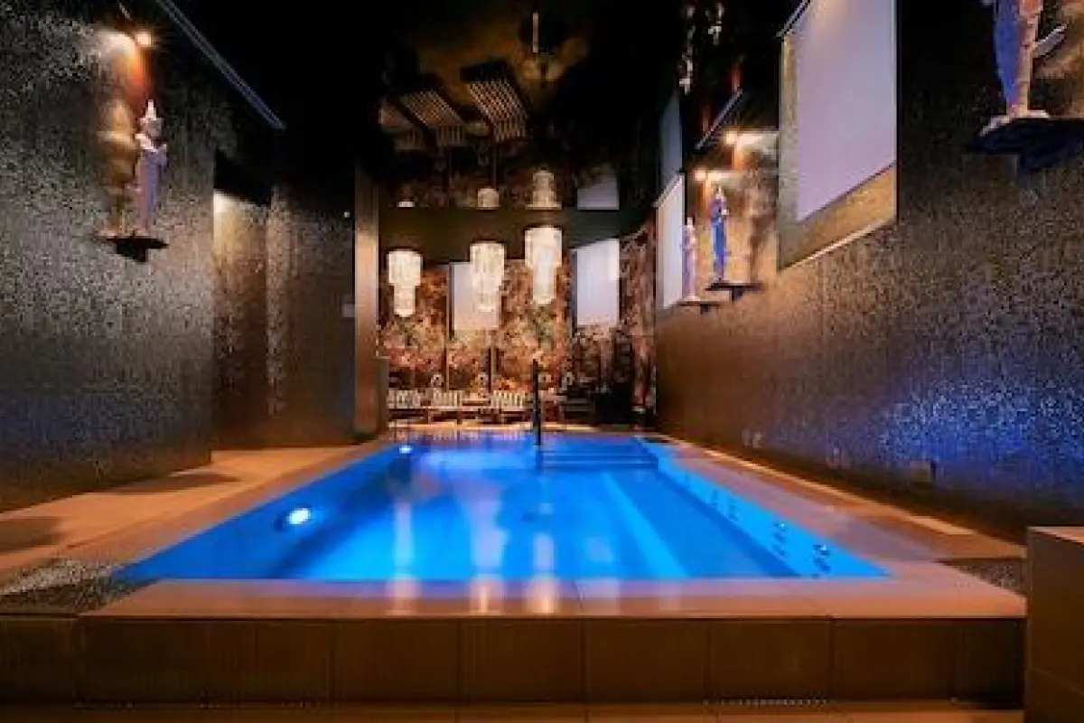 Radisson Blu Hotel, Madrid Prado – Affordable hotel in Madrid
